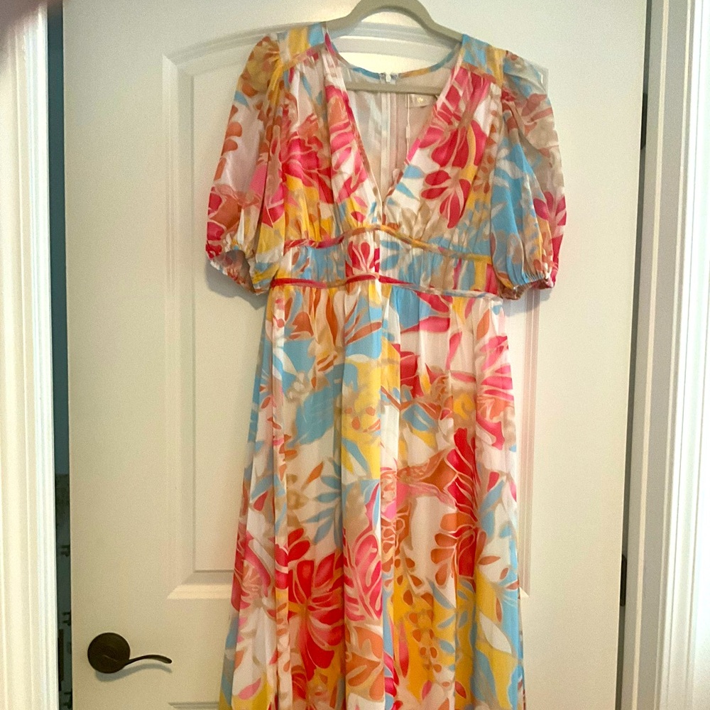Beautiful dress! US Size 8 AUS 12 
Would be a beautiful Easter Dress!